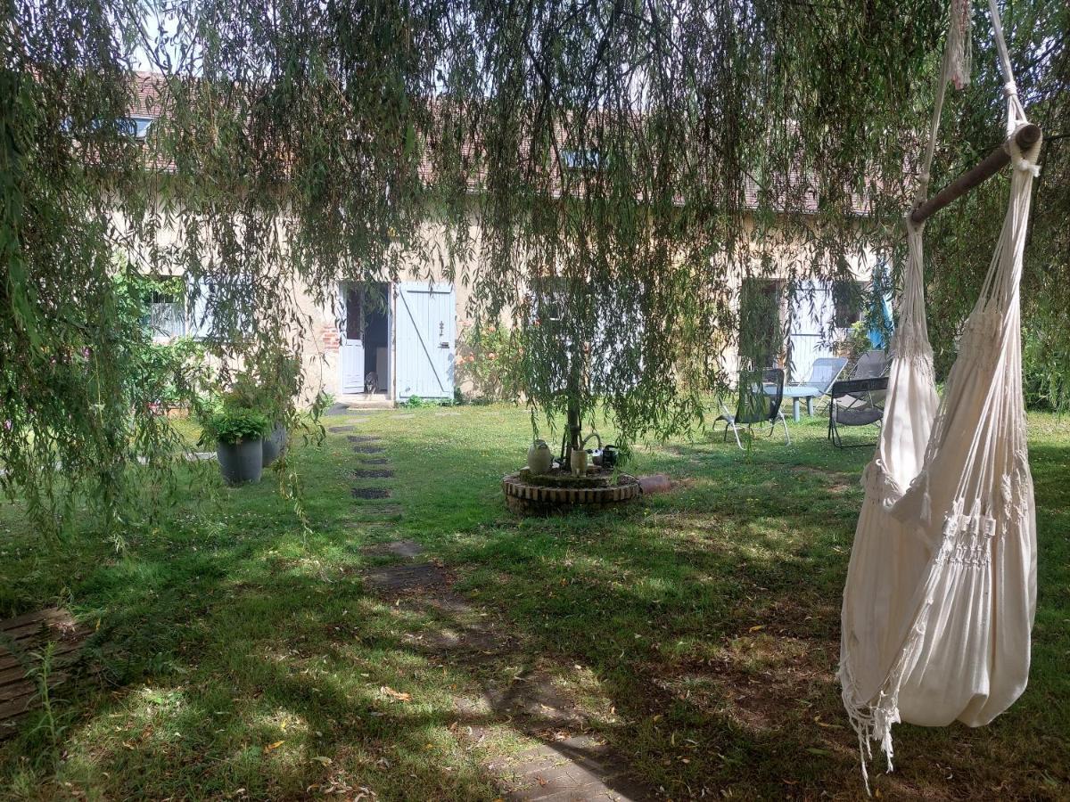 Les Anniquins Villa Ivoy-le-Pre Luaran gambar